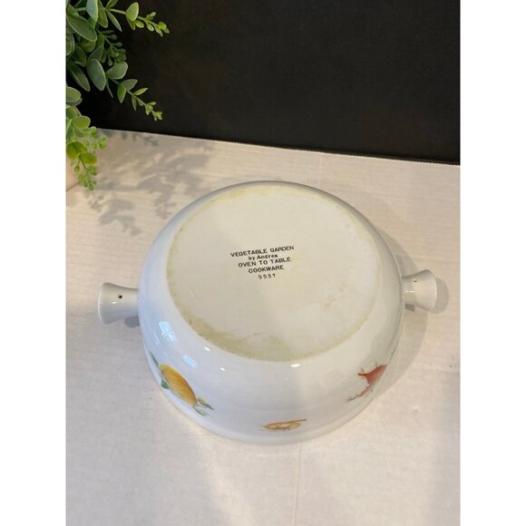 Vintage Ceramic 7” Round "Vegetable Garden" Pattern Casserole Dish with Lid - Picture 8 of 11
